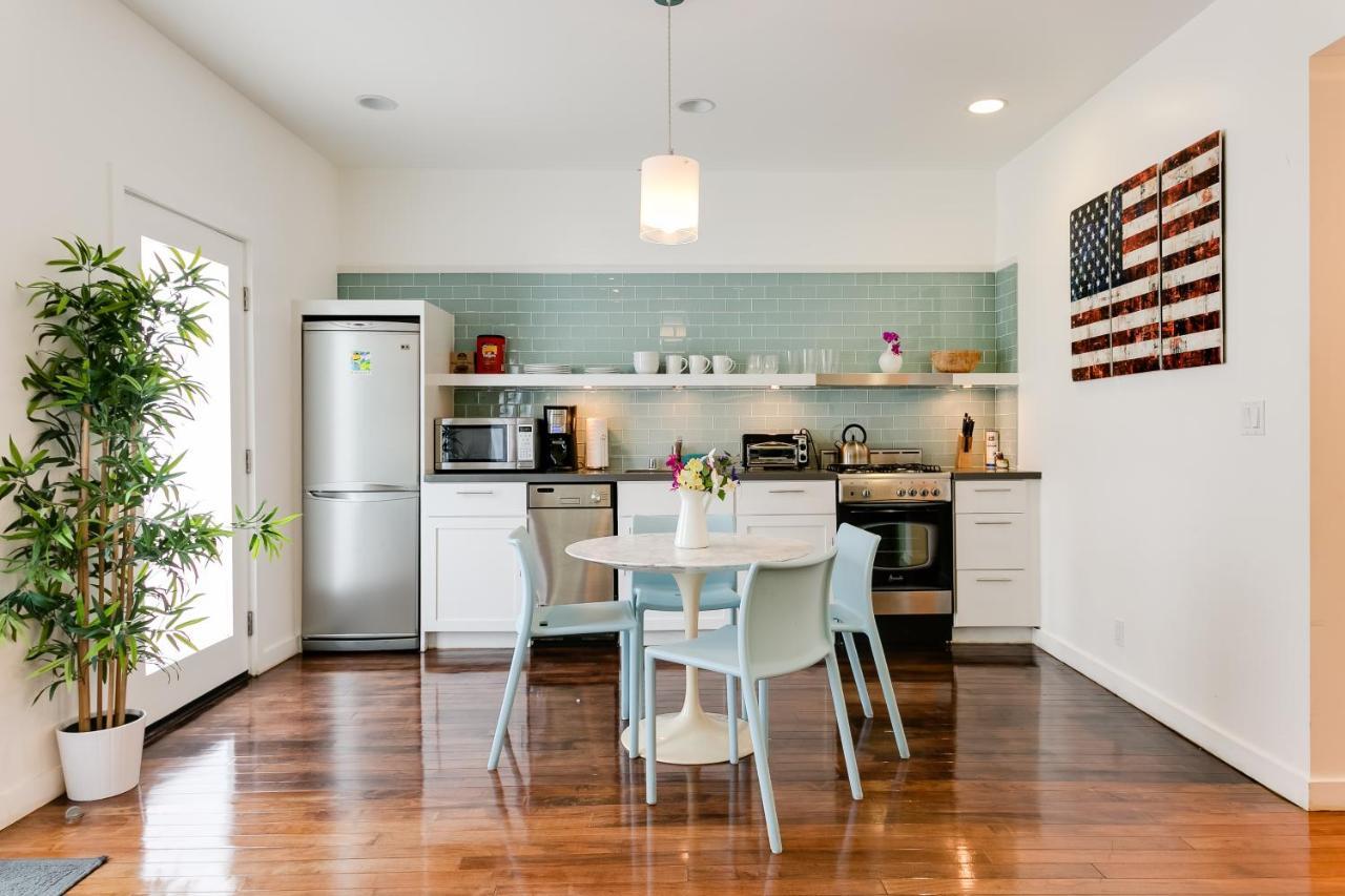 Venice Beach Vacation Condos - Los Angeles — Photos 1
